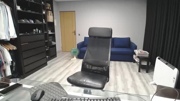 latino23bom  13-10-2023 video kiss