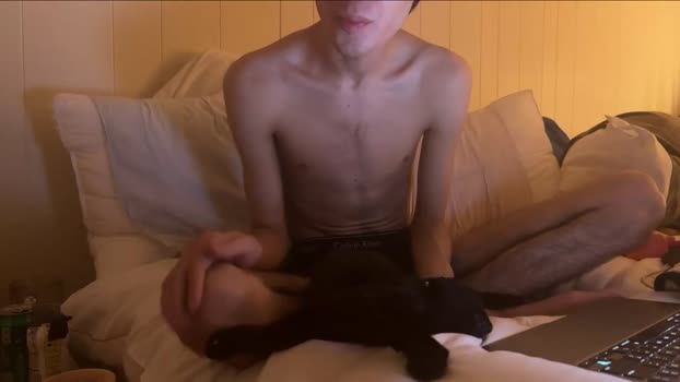 latenightfag  23-10-2023 video toys