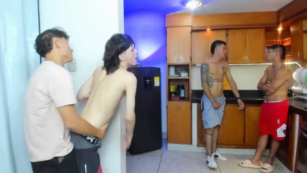 boysdeluxemilitary  28-10-2023 video jerking