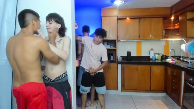 boysdeluxemilitary  27-10-2023 video ass