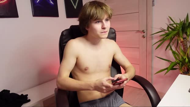 eric_poston  31-10-2023 video cute