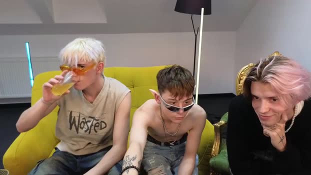 boys054  31-10-2023 video fingers