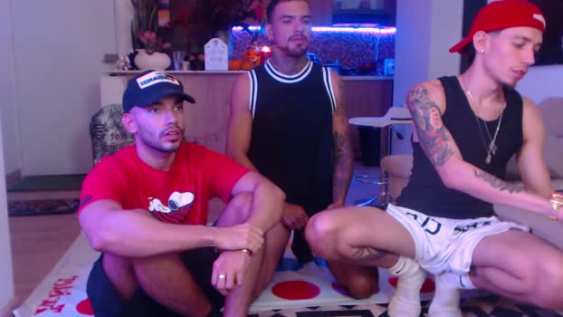 fratguysonline  03-11-2023 video kissing