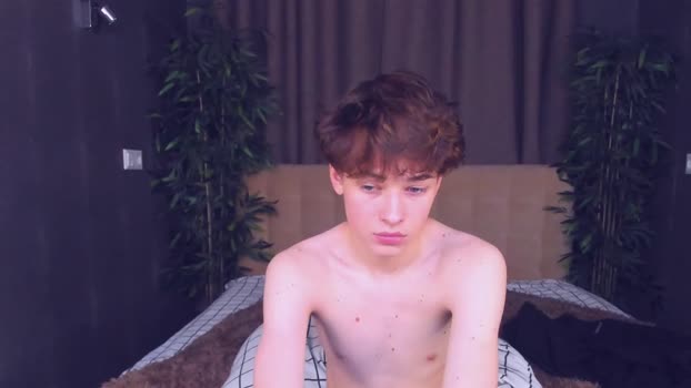 lovely_kevin_  04-11-2023 video kiss