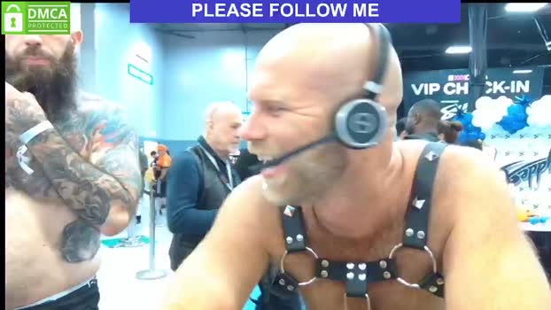 biguy403  04-11-2023 video suck