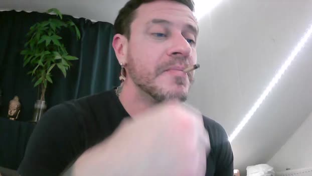 hungrybttm82  06-11-2023 video bj-dildo