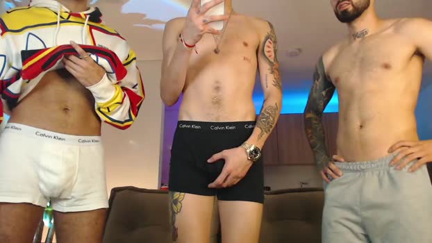 fratguysonline  09-11-2023 video horny