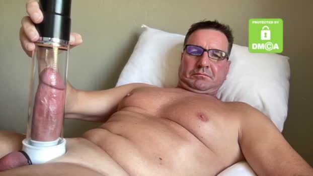 sixpak7  11-11-2023 video harddick