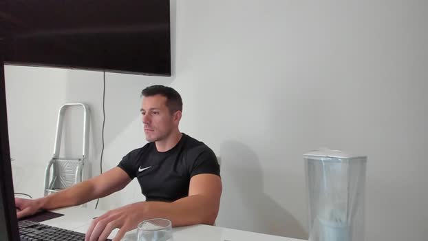 roberto4ever  16-11-2023 video bigcock