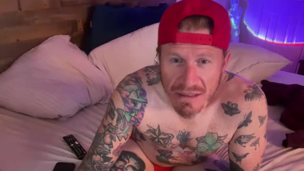 pantone032c  24-11-2023 video bigcock