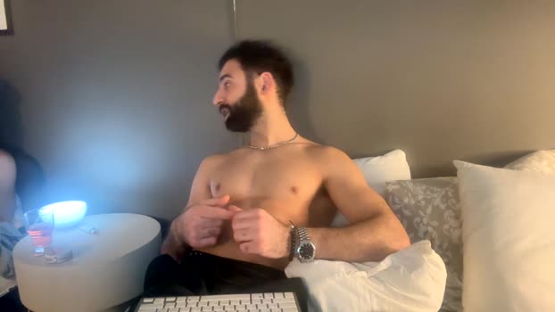 emiratescrew  26-11-2023 video fuckhard