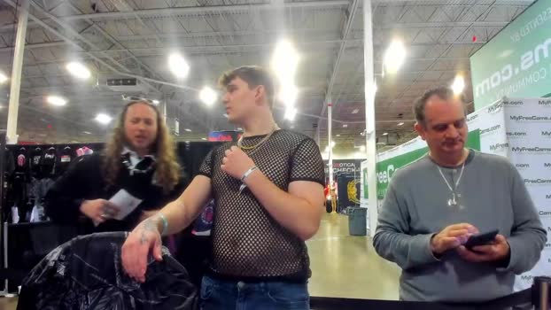 thejohnnystone 03-12-2023 video kiss