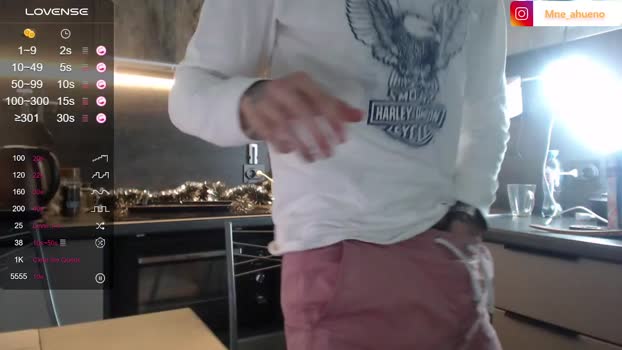 stefano_kirilz 20-12-2023 video kissing