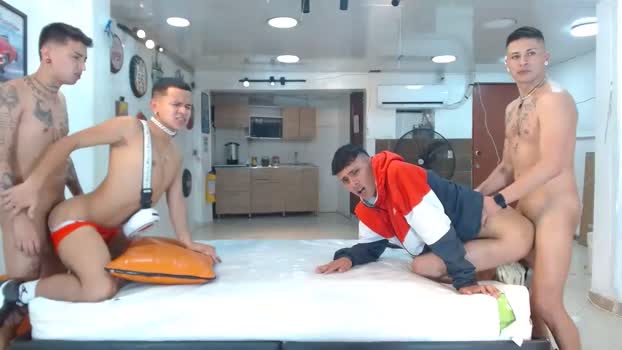 nephilins 01-01-2024 video kissing