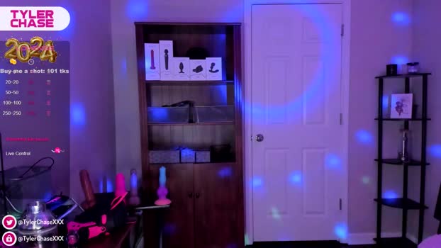 tylerchasexxx 03-01-2024 video striptease