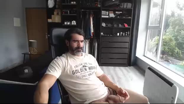 latino23bom 06-01-2024 video kissing