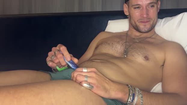 theoutfitter 26-01-2024 video kink