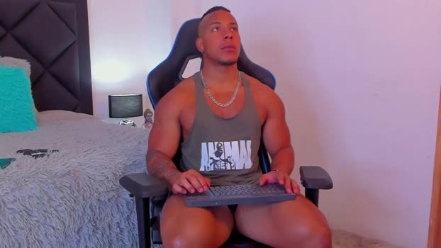 travislenox 23-02-2024 video toy