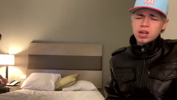 holdthesausagehostage 28-02-2024 video cute