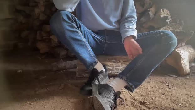 sondages 11-03-2024 video nude