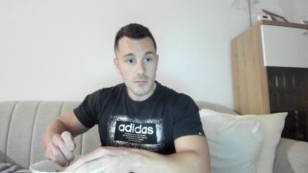 roberto4ever 27-03-2024 video kissing