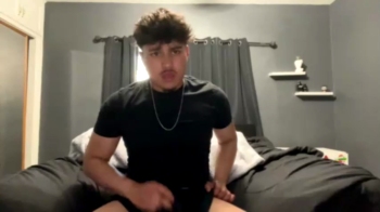 areyezy 05-04-2024 video kiss