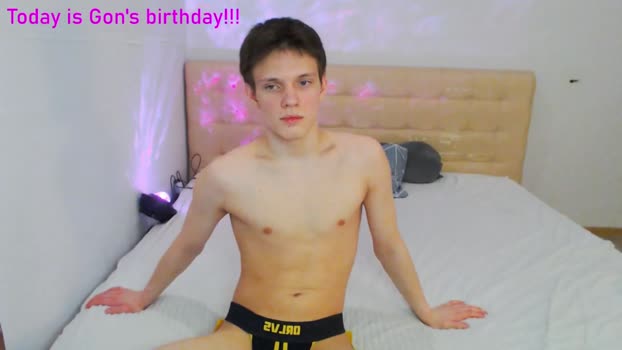 high_of_guys 05-04-2024 video Topless