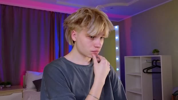 jeffre_y 05-04-2024 video kissing