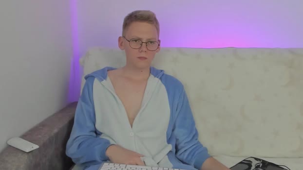 keytaroo 08-04-2024 video show