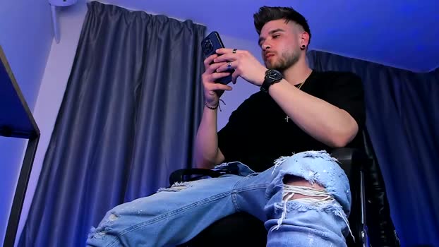 paris_lock 08-04-2024 video sexymale