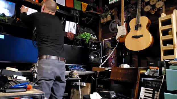 jameswebbscope 10-04-2024 video kissing