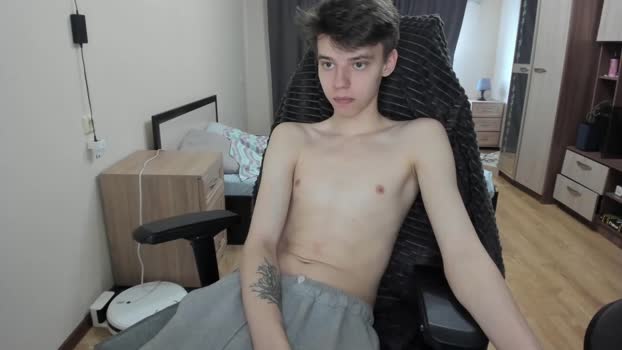 guy_liam1 15-04-2024 video suck