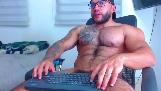 andrew_holden__ 22-04-2024 video kiss