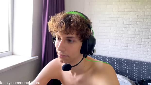 denobluora 22-04-2024 video jerkoff