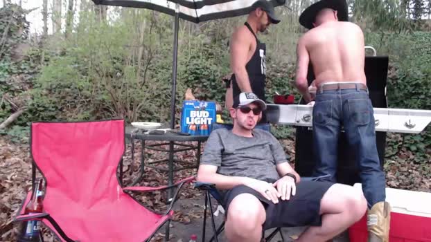 hardworkertn 22-04-2024 video kissing