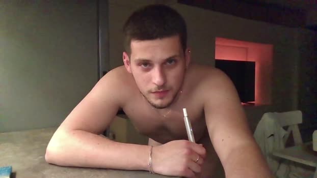 roberto_twink1 23-04-2024 video deep