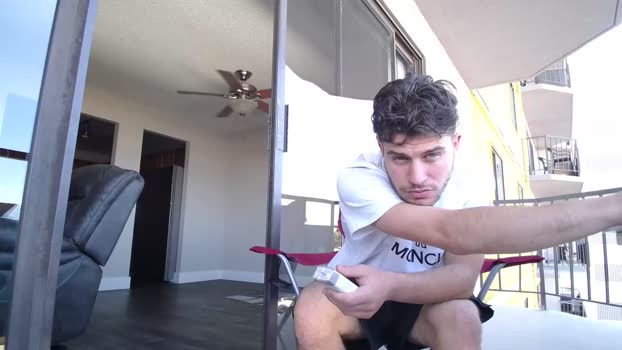 wentbrokeonstrippers 24-04-2024 video horny