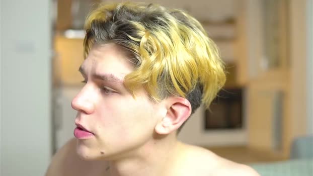 evian_meow 28-04-2024 video legs