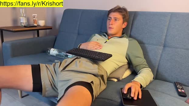 krishort 02-05-2024 video kiss