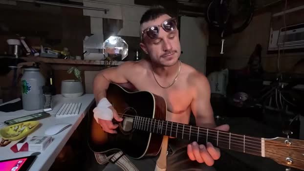 straightishd 11-06-2024 video kissing