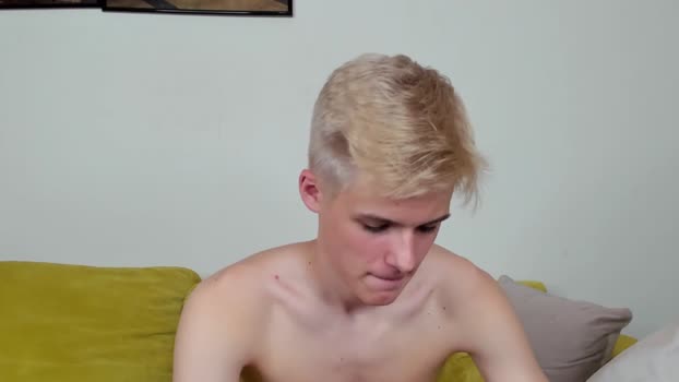 timytwinkboy 10-06-2024 video kiss