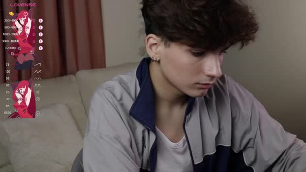 call__me_leo 08-07-2024 video kiss