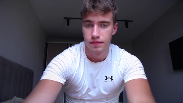 megamaxxxl 13-07-2024 video striptease