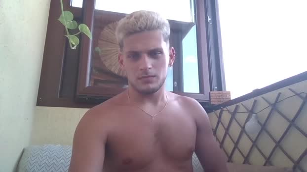 roberto_twink1 22-07-2024 video naked