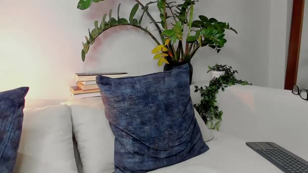 noha_miler 02-08-2024 video kiss