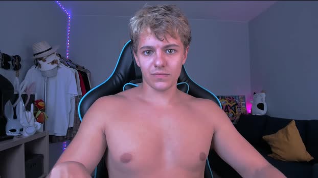 naughty_nik43 16-08-2024 video handsome