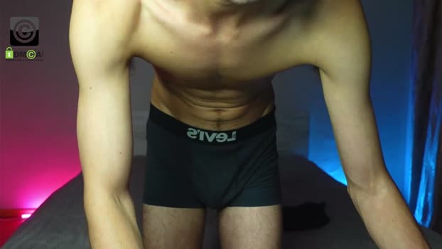 oliver_baker 15-08-2024 video kissing