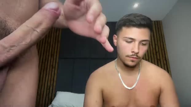 two_lads 27-08-2024 video sexyfeet