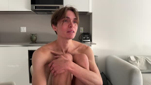 hadley19 03-09-2024 video striptease