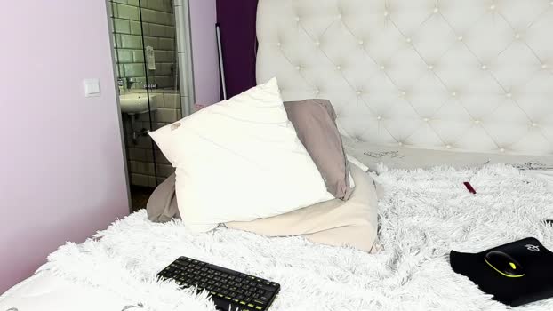 sexinbigcity_y2k 14-09-2024 video kissing